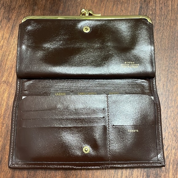 Buxton Vintage Wallet - Picture 4 of 11